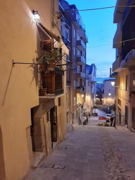 Cagliari Centro Apartment ภายนอก รูปภาพ