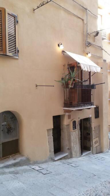Cagliari Centro Apartment ภายนอก รูปภาพ